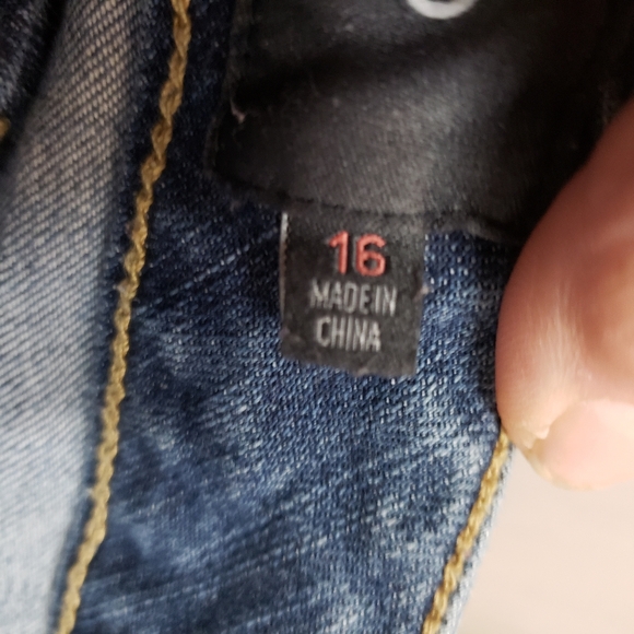 Torrid Jeans Womens Size 16 Mid Rise Tappered Leg Raw Hem Denim - Picture 8 of 10